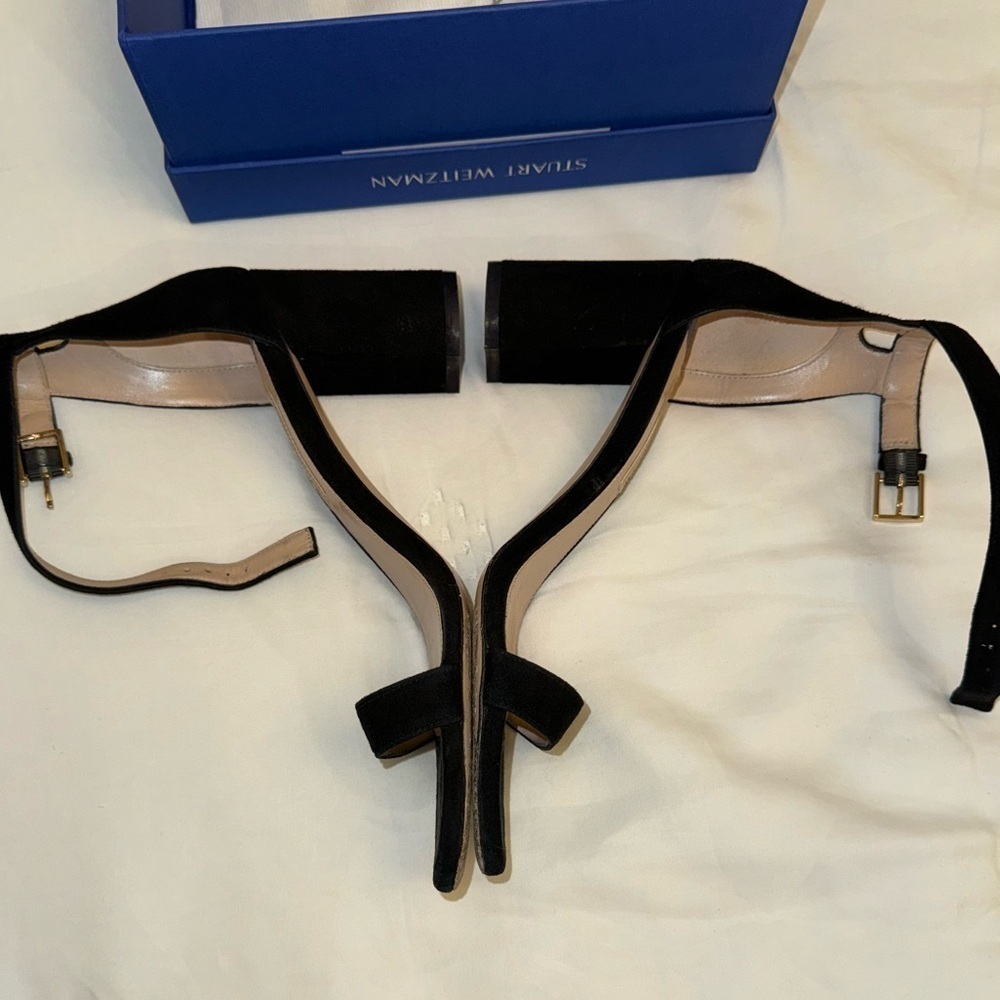 Stuart Weitzman black suede heels size 8 - Picture 12 of 12